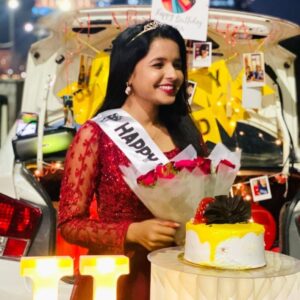 Boquet & Cake Delivery Surprise